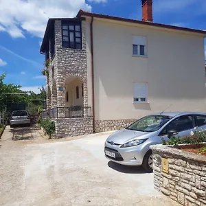 Bukarica Pola